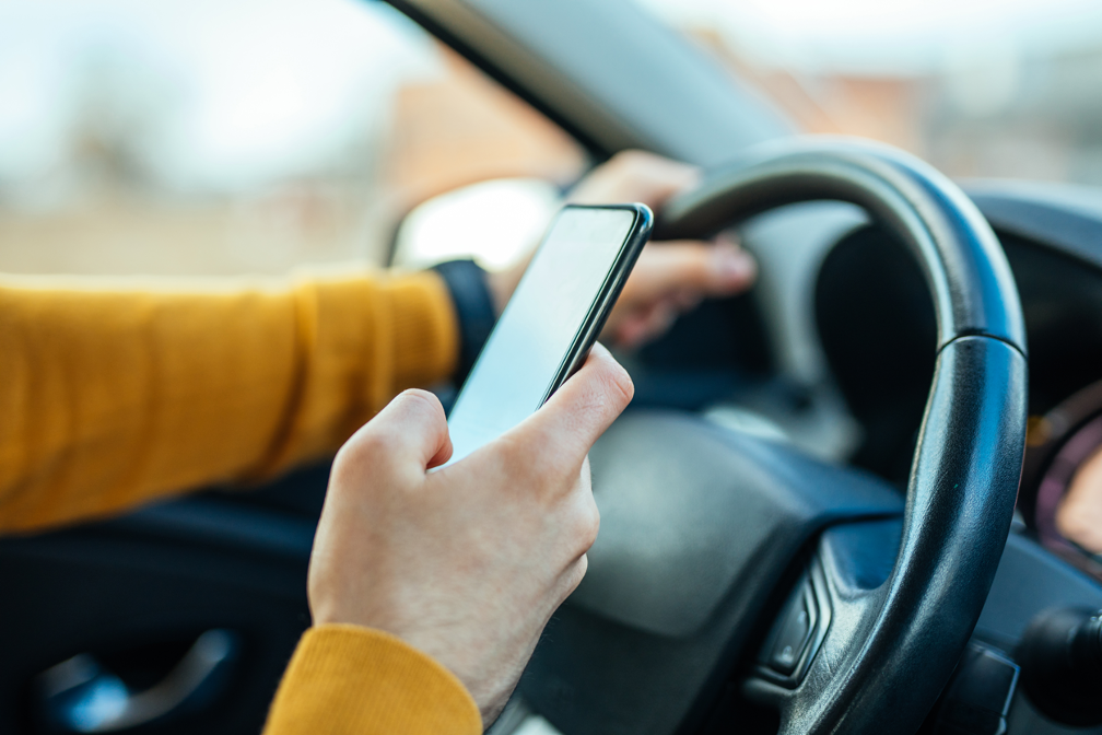 Distracted Driving in Florida — Have You Been a Victim? Insights from a Personal Injury Attorney in Zephyrhills, Florida